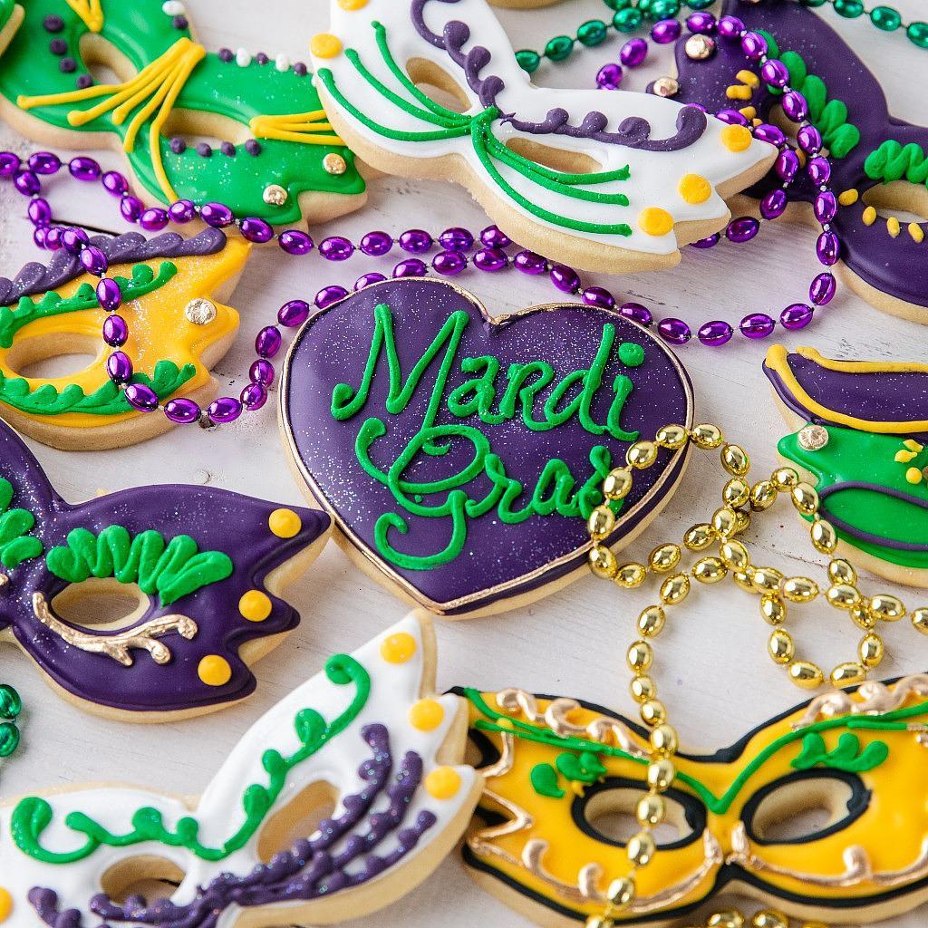 Mardi Gras 2025 heart and mask cookies with purple beads