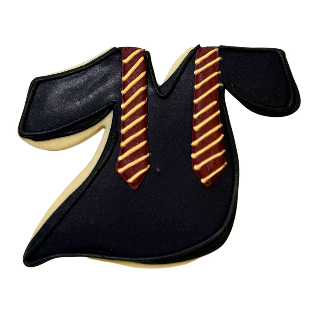 Harry Potter robe cookie with a maroon and gold striped tie.